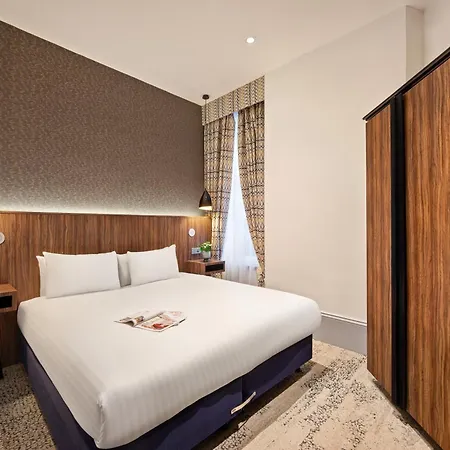91 Aparthotel Jesmond Road-3
