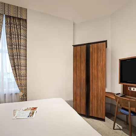 91 Aparthotel Jesmond Road-3